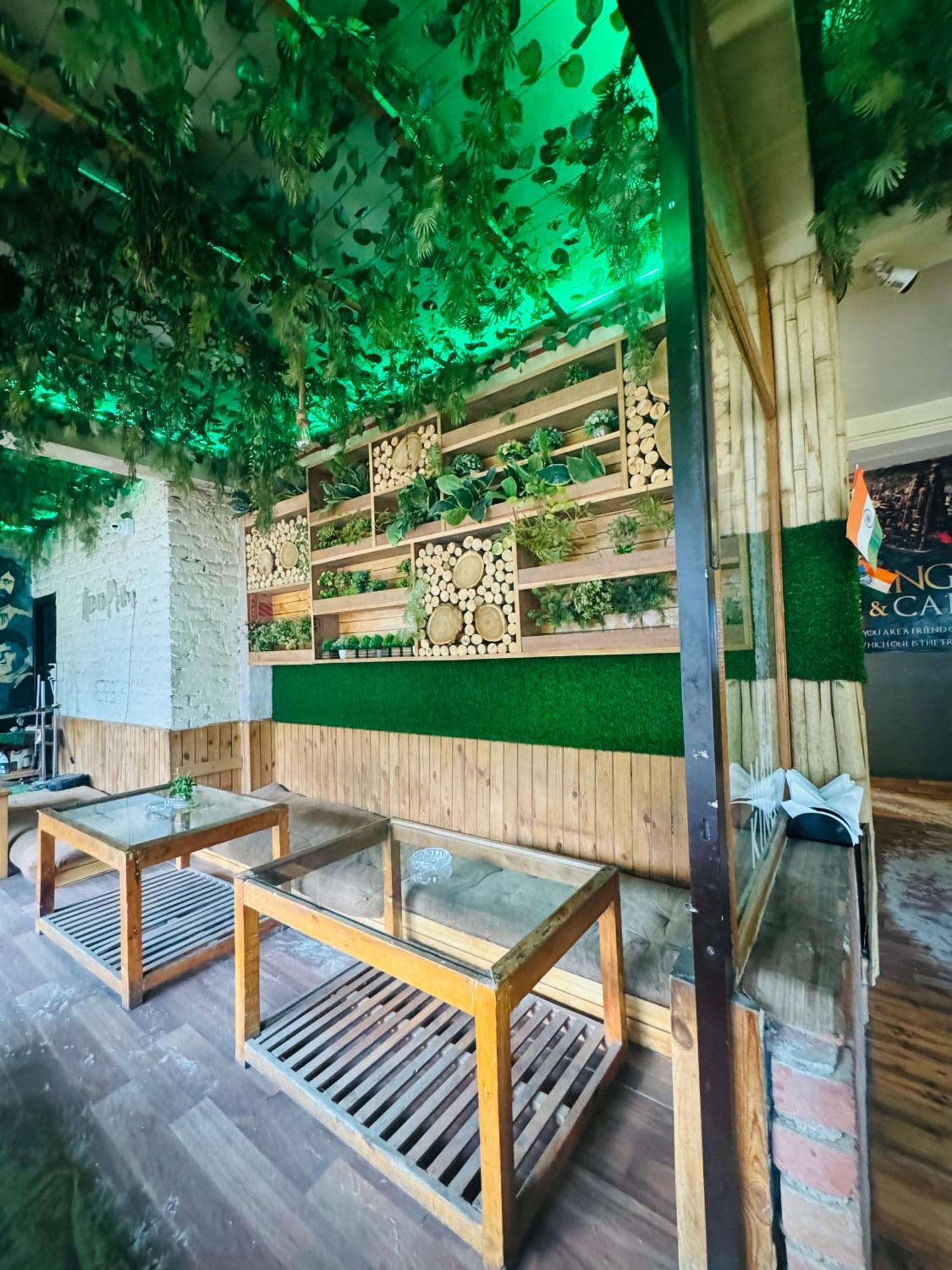 Hotel The Mad King'S House & Cafe Manāli Zewnętrze zdjęcie
