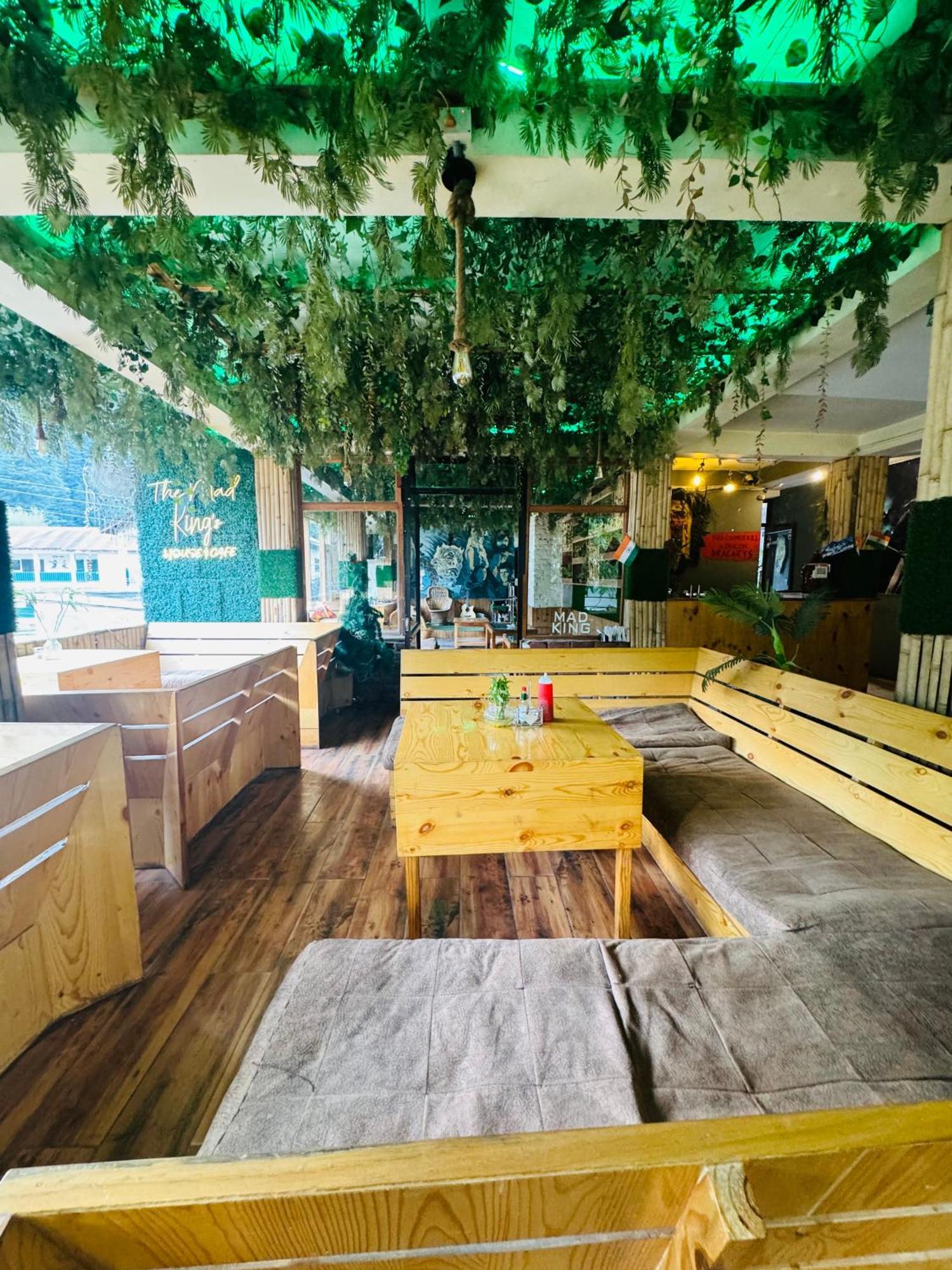 Hotel The Mad King'S House & Cafe Manāli Zewnętrze zdjęcie