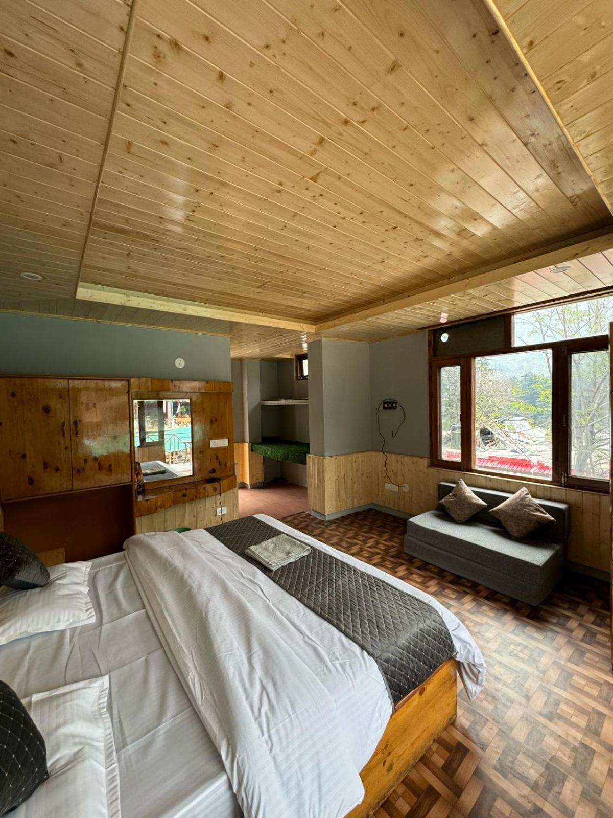 Hotel The Mad King'S House & Cafe Manāli Zewnętrze zdjęcie